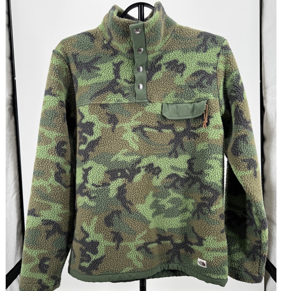 The North Face Mens Campshire Sherpa Fleece Pullover Camo Green Small